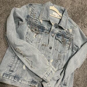 Brand new NEVER WORN paint the town light wash denim studded jacket